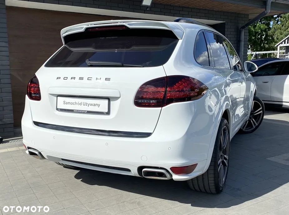 Porsche Cayenne Diesel Platinum Edition - 10