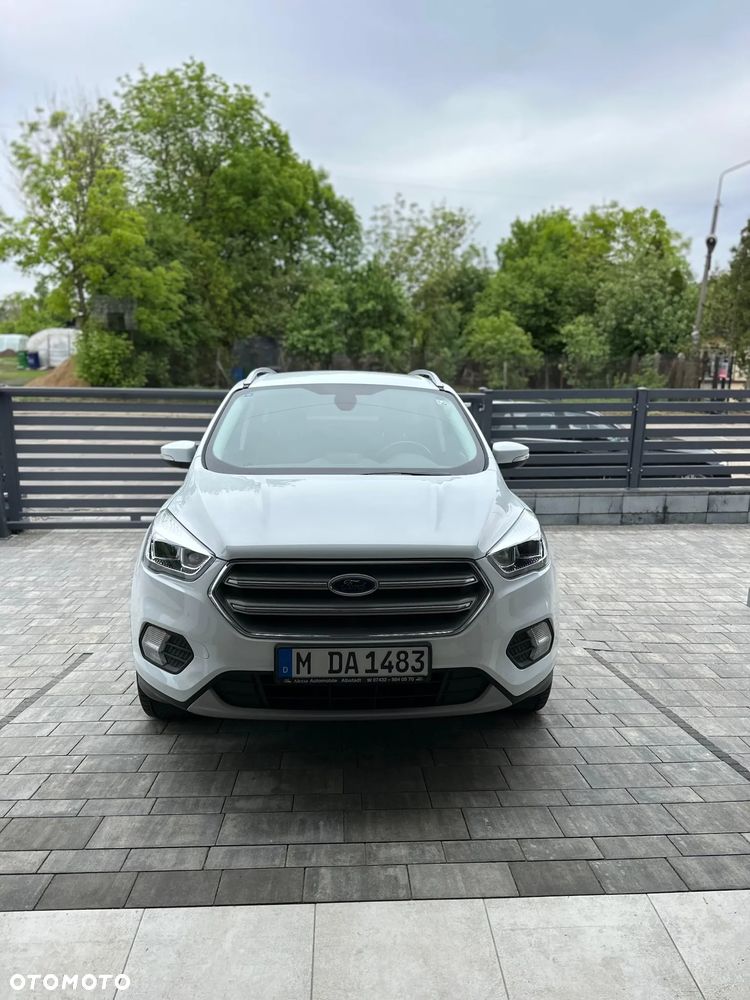 Ford Kuga 1.5 EcoBoost 2x4 Titanium - 11