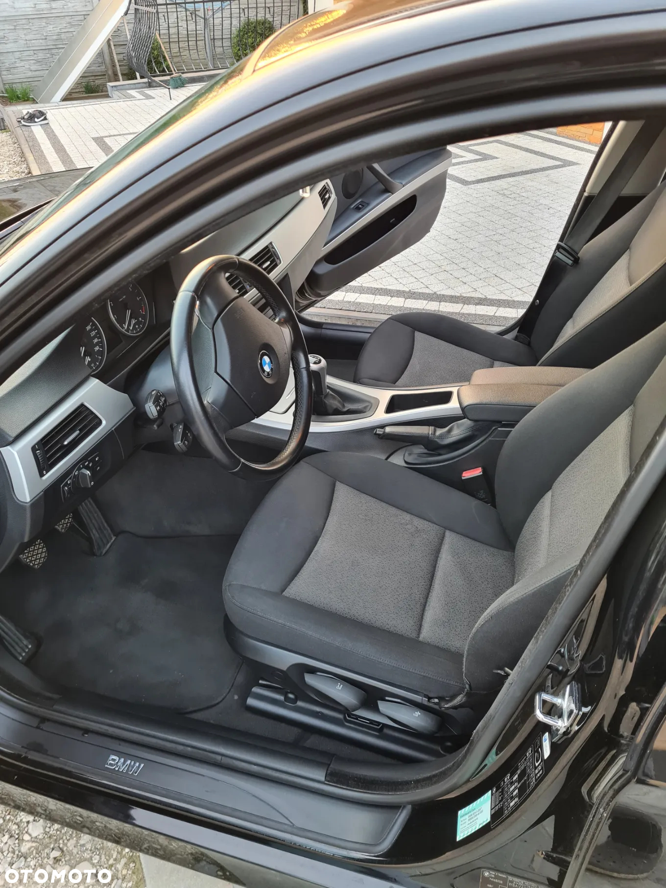 BMW Seria 3 318i - 4