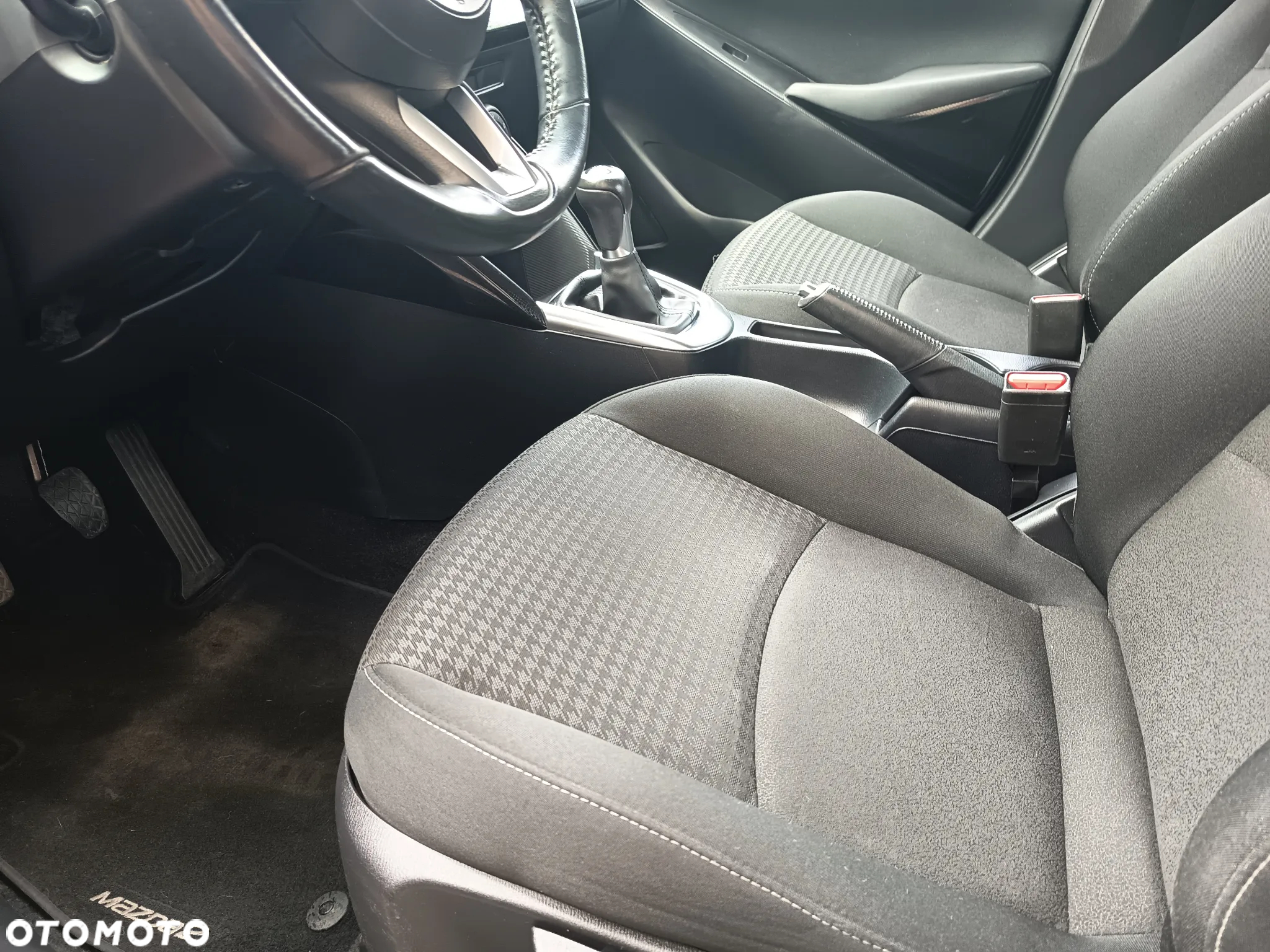 Mazda 2 1.5 Skypassion - 18