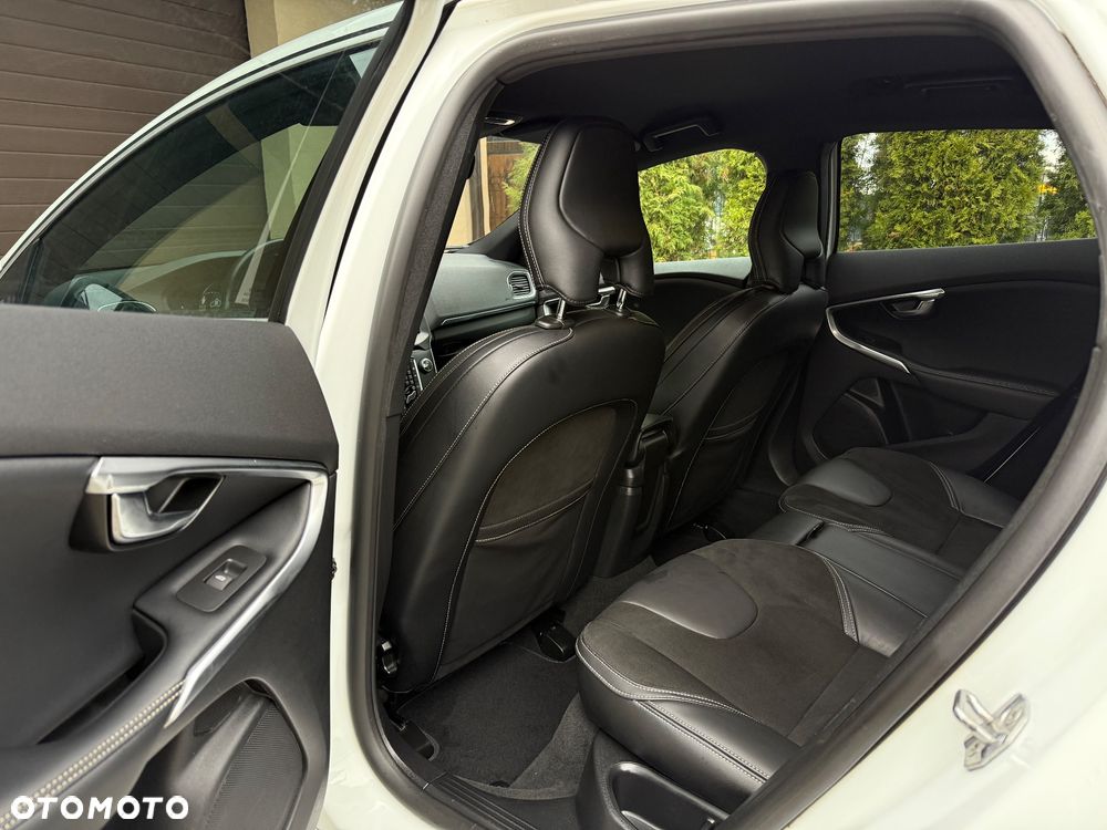 Volvo V40 D2 RDesign - 26