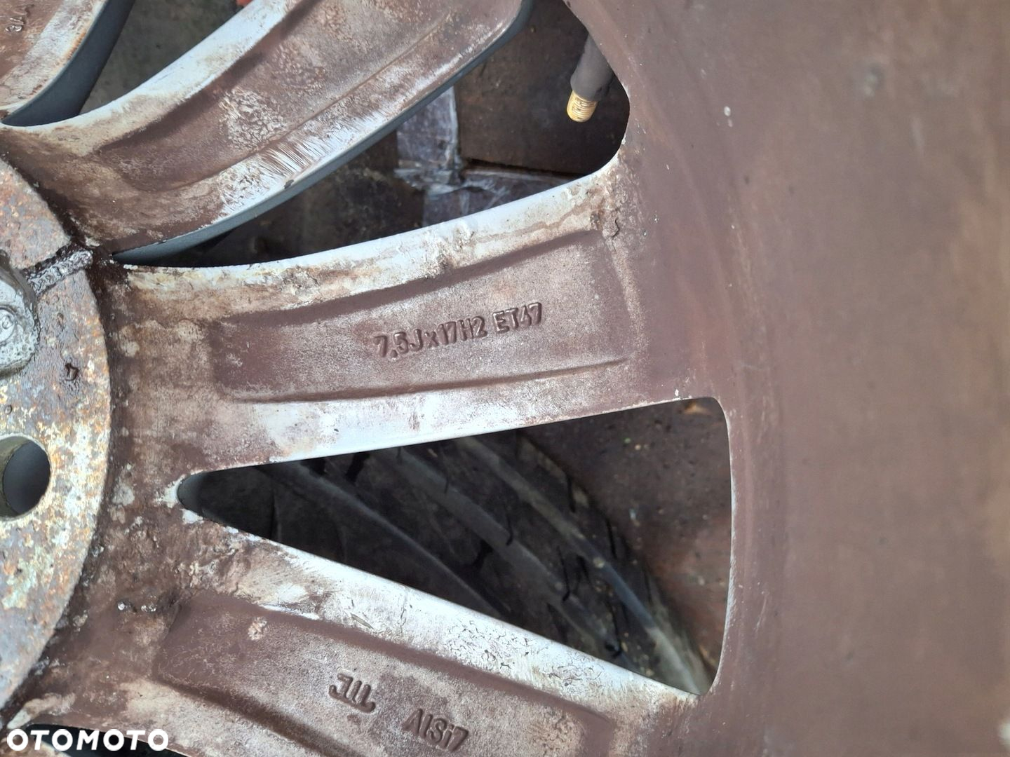 VW PASSAT B7 KOŁA 17 FELGI ALUMINIOWE 3AA601025F ET47 7,5Jx17 OPONY - 7