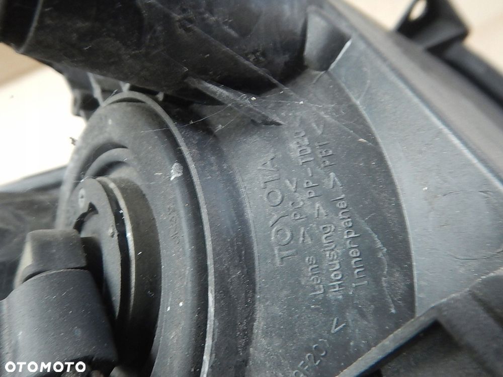 lampa przod lewa toyota rav4 iii - 11