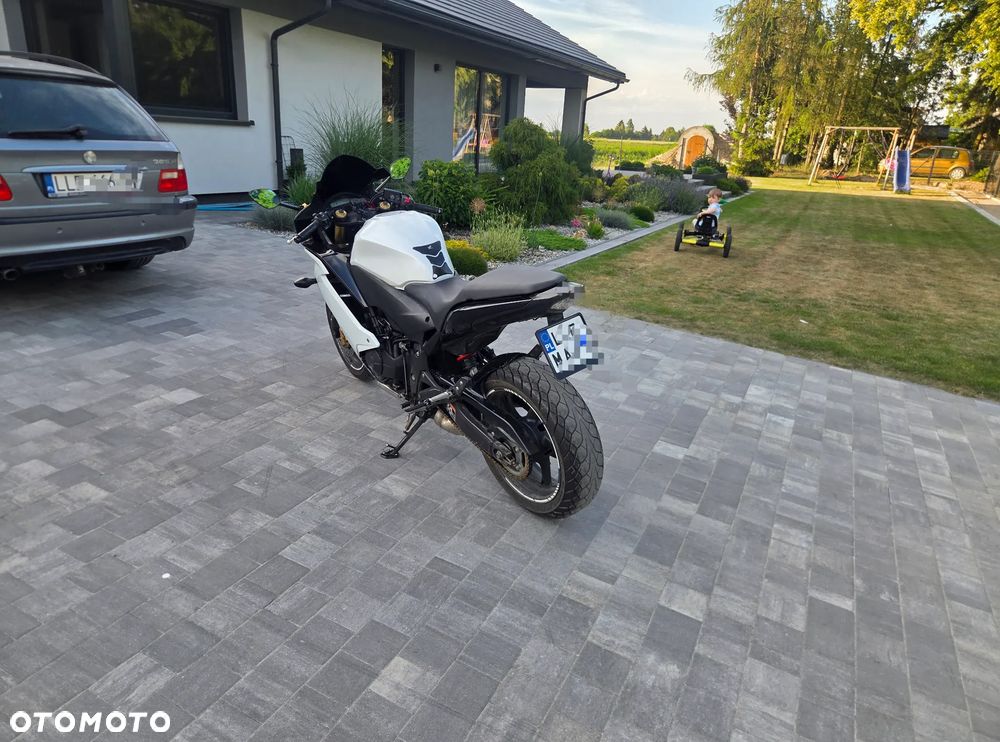 Honda CBR - 4