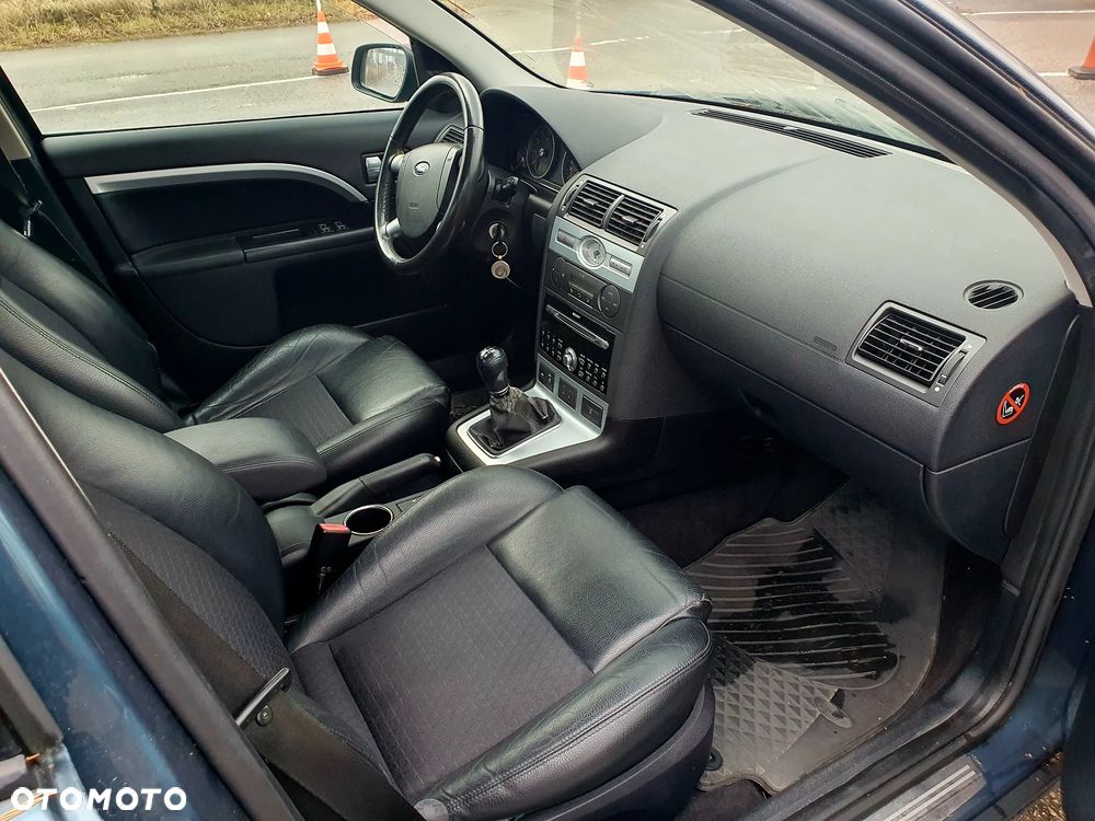 Ford Mondeo 2.0 Futura X - 5