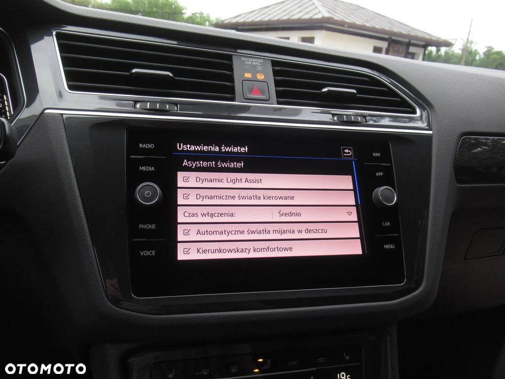 Volkswagen Tiguan 2.0 TSI 4Mot Elegance DSG - 22