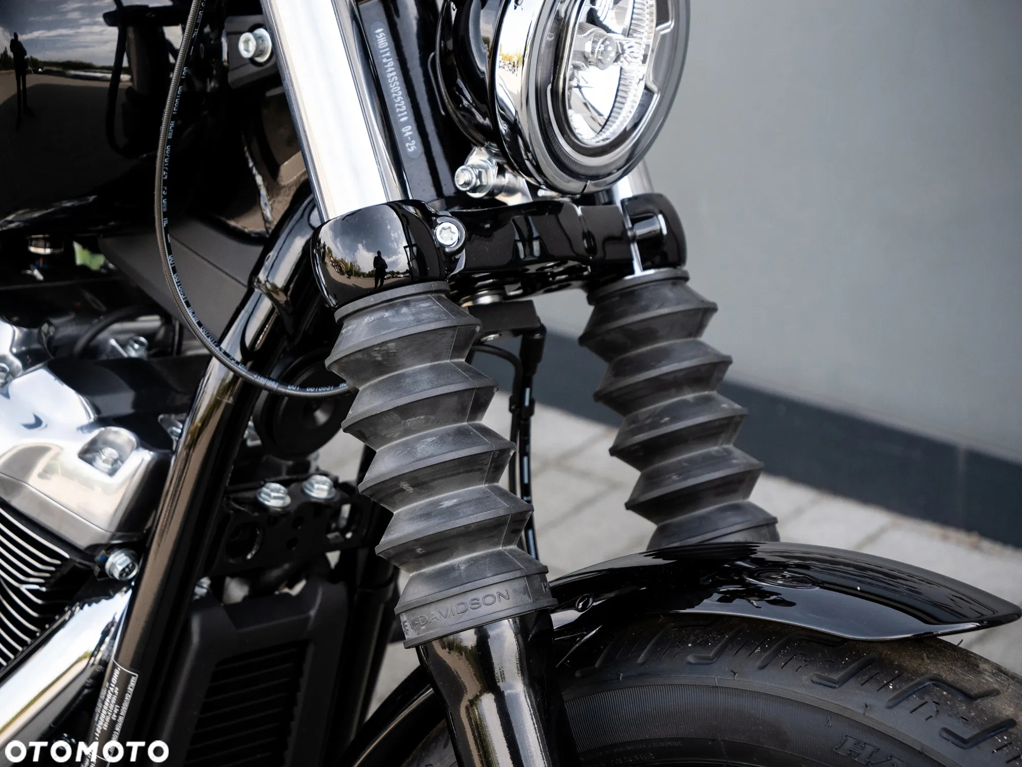 Harley-Davidson Softail Street Bob - 11
