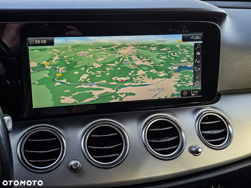 Mercedes-Benz Klasa E 220 d 9G-TRONIC - 26