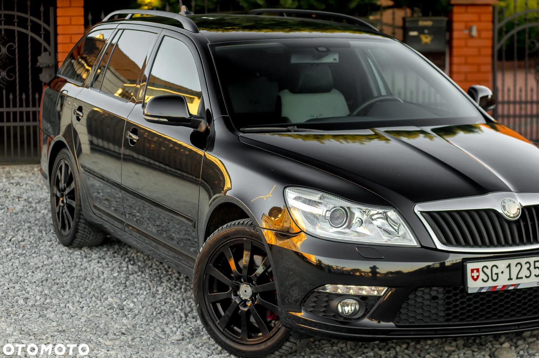 Skoda Octavia Combi 2.0 TSI RS - 2