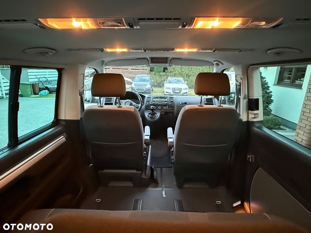 Volkswagen Multivan - 5