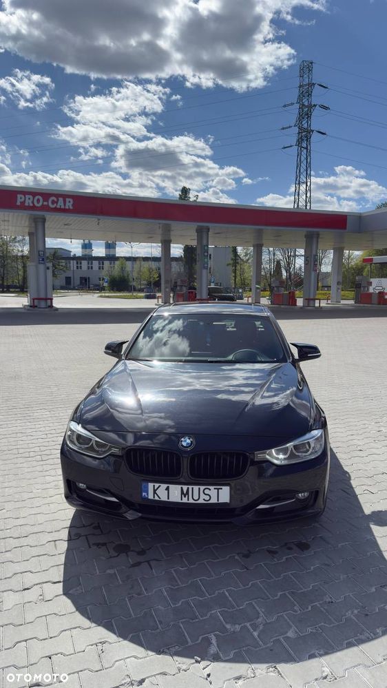 BMW Seria 3 328i xDrive Sport-Aut Sport Line - 11