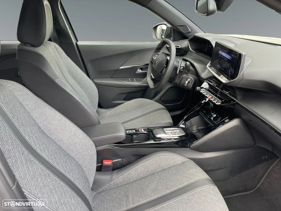 Peugeot 2008 1.2 PureTech Allure Pack EAT8 - 13