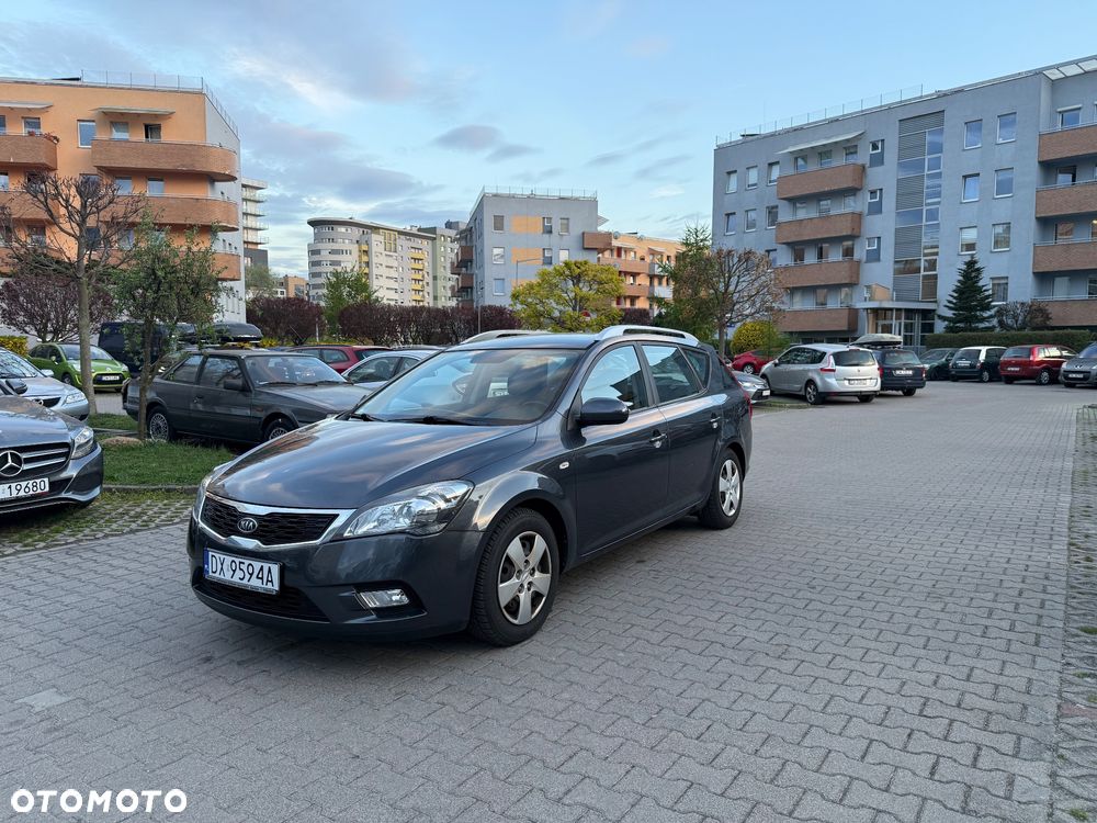 Kia Ceed 1.6 CVVT Dream-Team Edition - 13