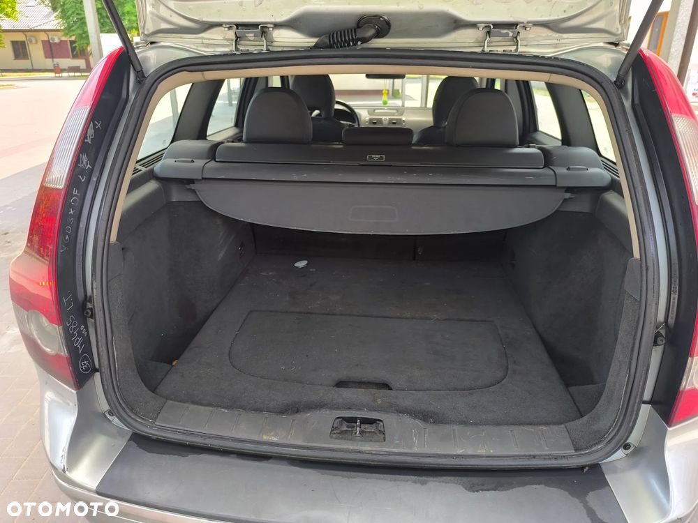 Volvo V50 2.0D - 37