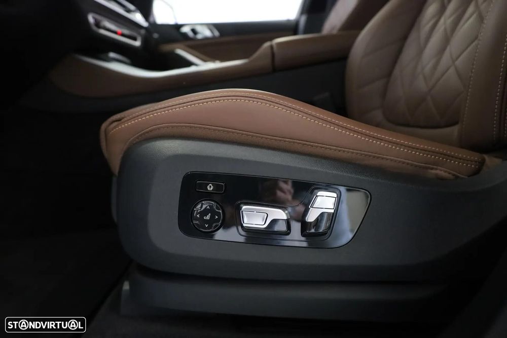 BMW X5 50 e xDrive Pack M Desportivo Pro - 29
