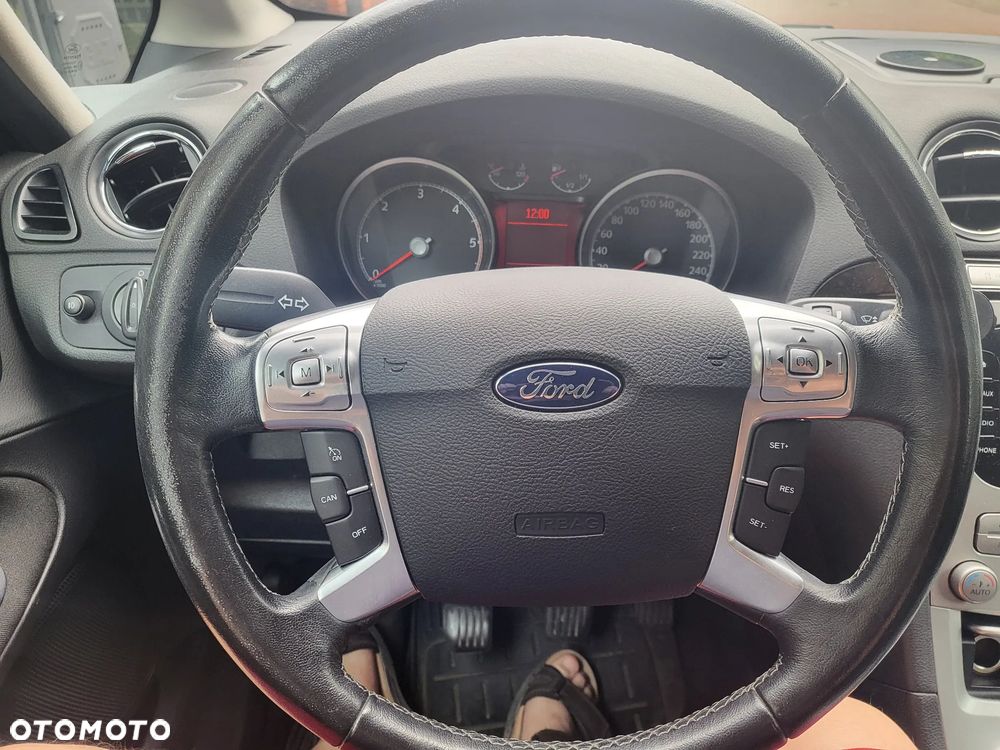 Ford Galaxy 2.0 TDCi Ghia - 10