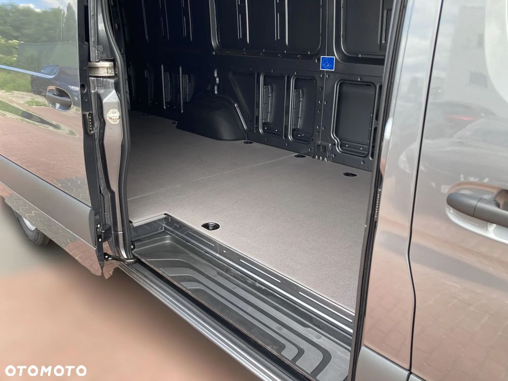 Mercedes-Benz Sprinter 319cdi - 14