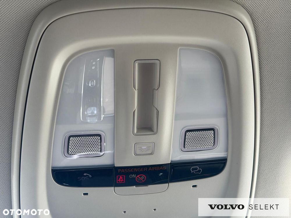 Volvo XC 90 - 31