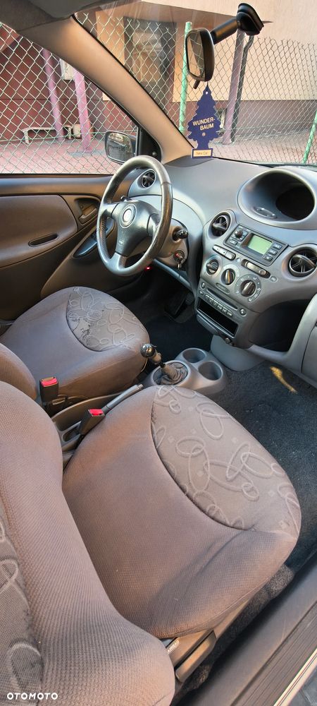 Toyota Yaris 1.3 Luna - 5