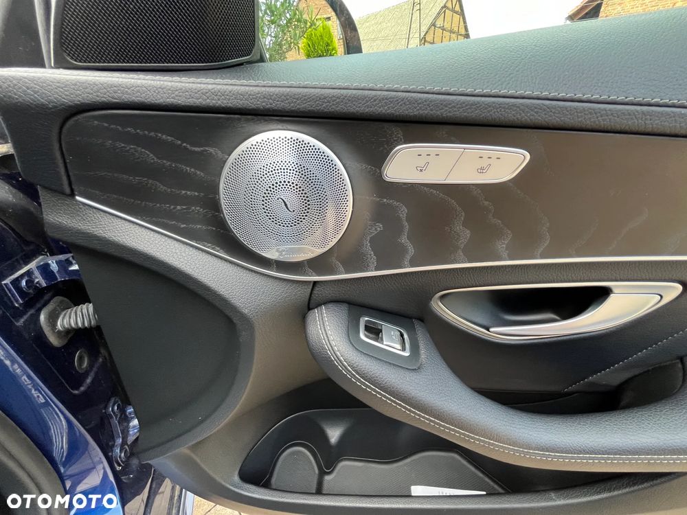 Mercedes-Benz Klasa C AMG 43 4Matic T 9G-TRONIC - 20