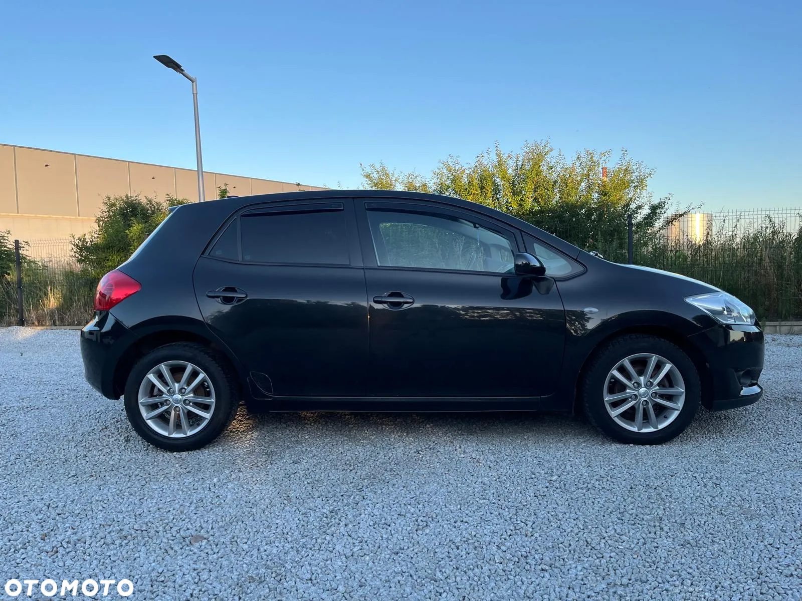 Toyota Auris 1.4 VVT-i - 13