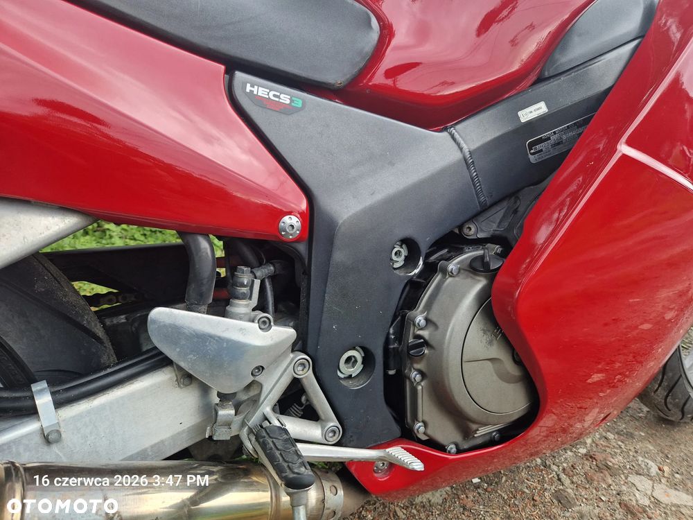 Honda CBR - 13
