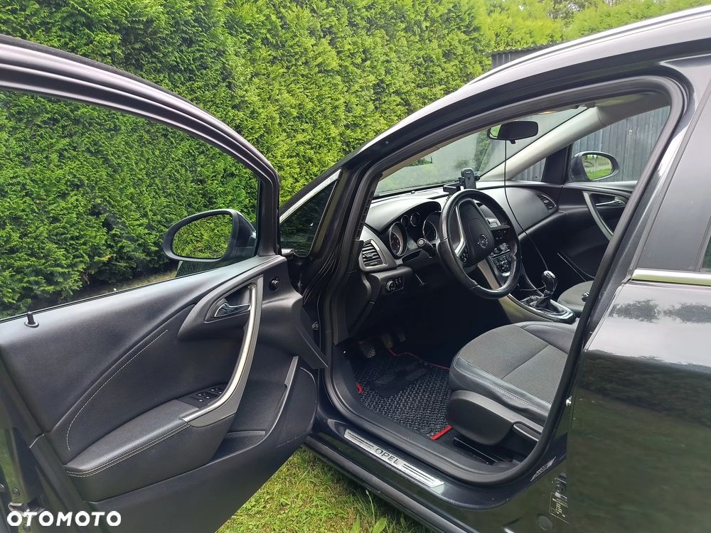 Opel Astra 1.4 Turbo - 10