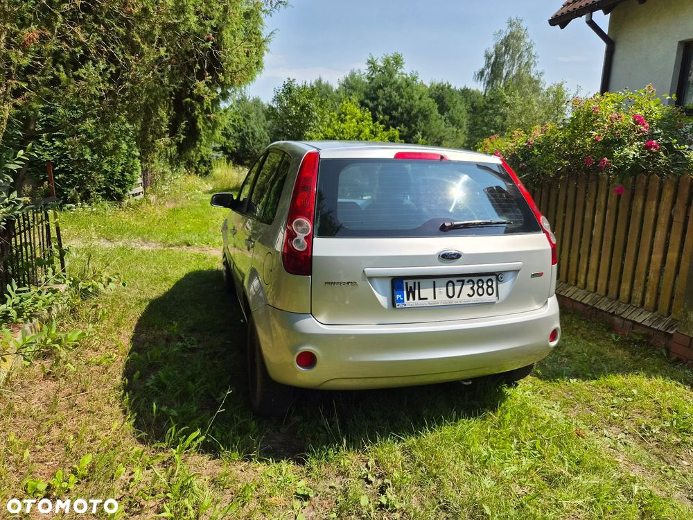 Ford Fiesta 1.4 TDCi Ghia - 6