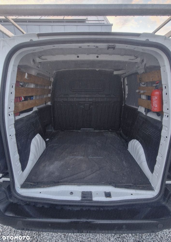 Opel Combo 1.5 CDTI Essentia S&S - 4