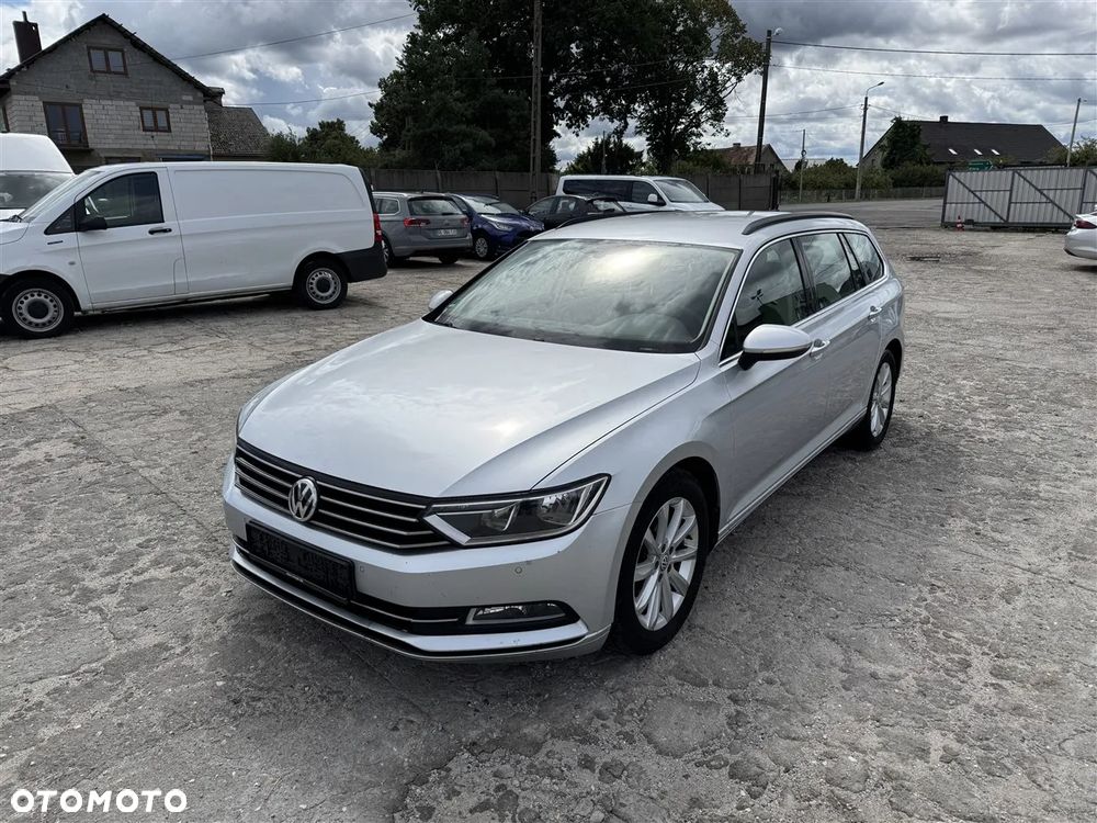 Volkswagen Passat - 4