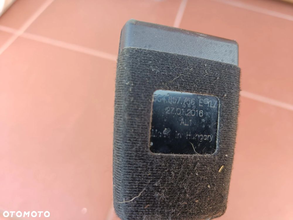 VW GOLF VII 7 SKODA OCTAVIA III ZAPINKA PASA PRAWA PRZEDNIA PRZÓD - 3