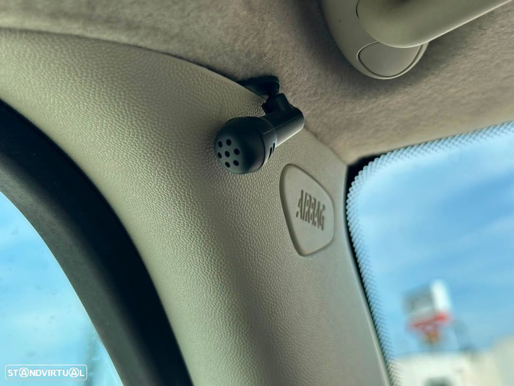 MINI 3 Portas One D - 37