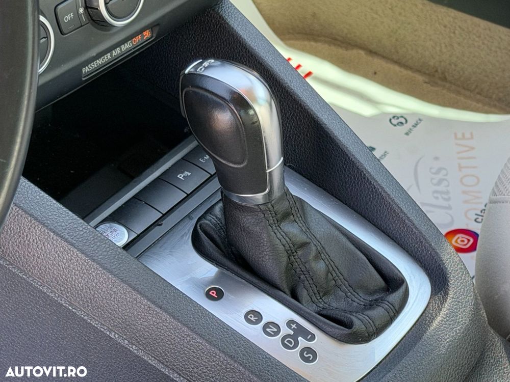 Volkswagen Jetta - 17