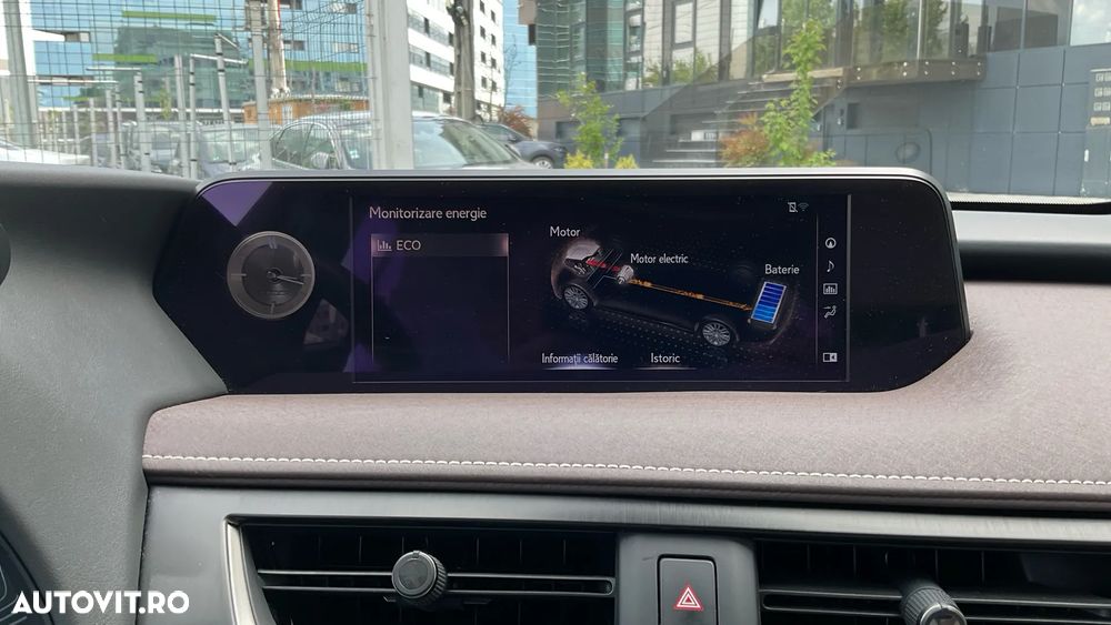 Lexus UX 250h 2.0L HEV 20H- (178 HP) 4X4 CVT Luxury - 23