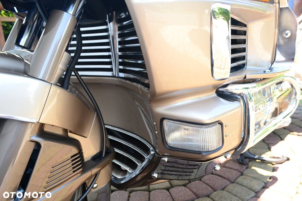 Honda GL - 18