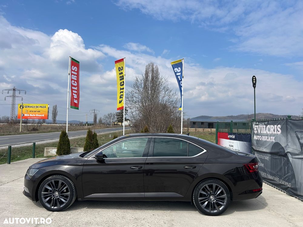 Skoda Superb 2.0 TDI 4X4 DSG Sportline - 5