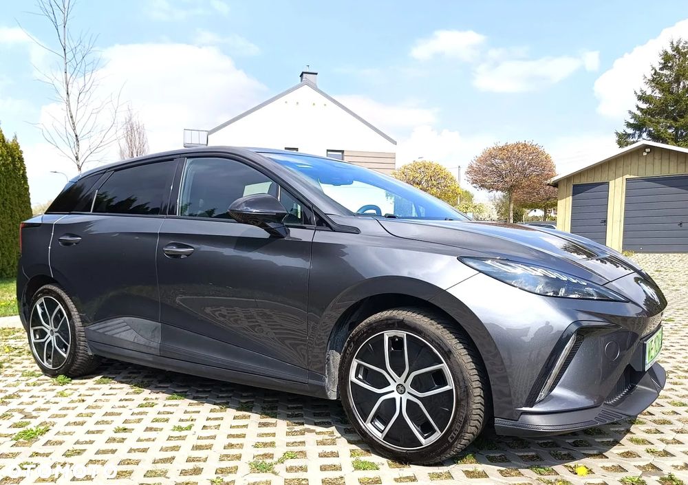 MG 4 Luxury 64 kWh - 10