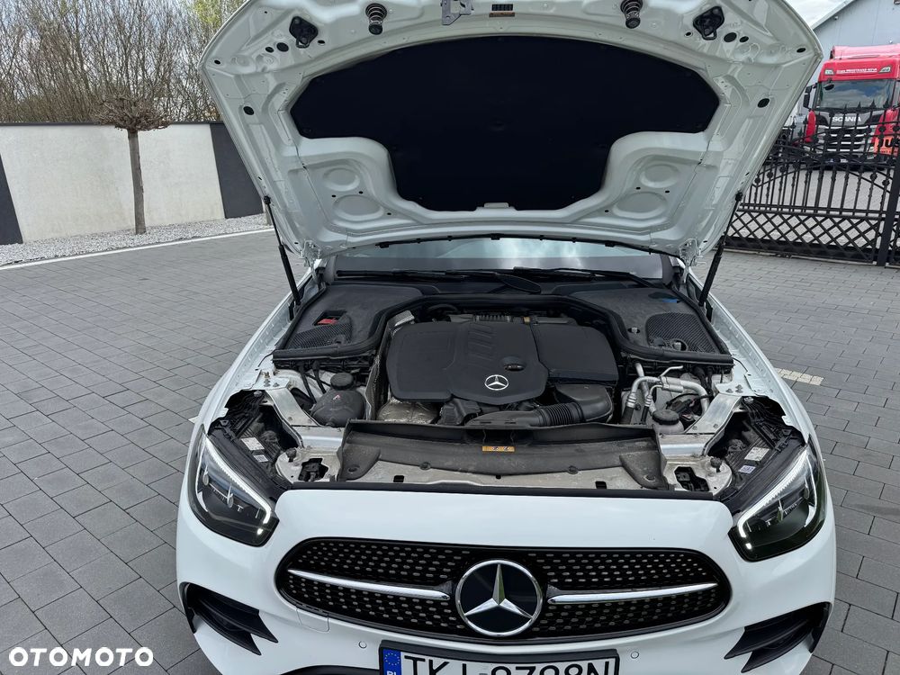 Mercedes-Benz Klasa E 220 d 4-Matic AMG - 35