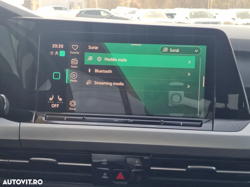 Volkswagen Golf - 22