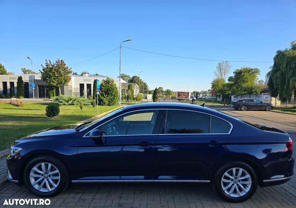 Volkswagen Passat 2.0 TDI DSG Highline - 8