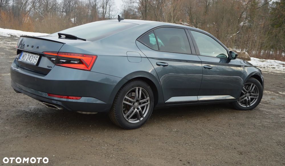 Skoda Superb 2.0 TSI 4x4 Sportline DSG - 8