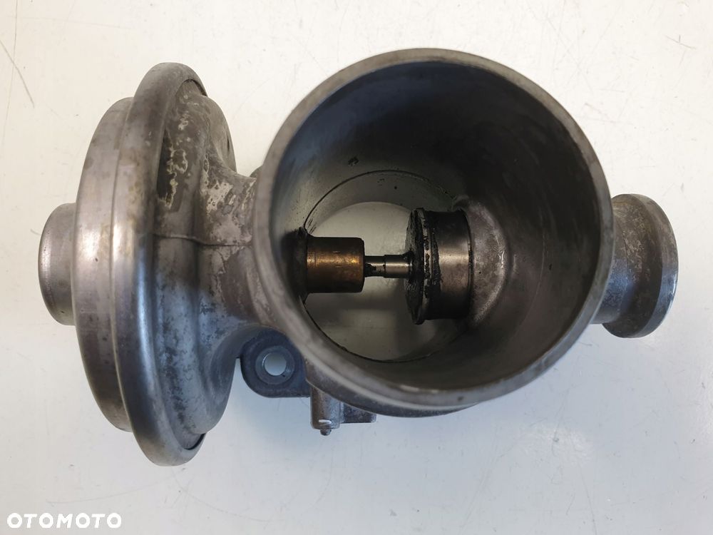 ZAWÓR EGR Range Rover III L322 3.0 D - 5