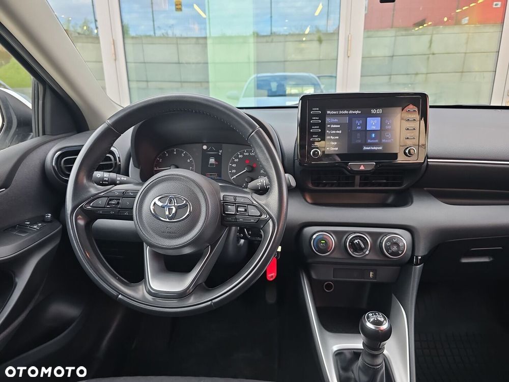 Toyota Yaris 1.5 Comfort - 17