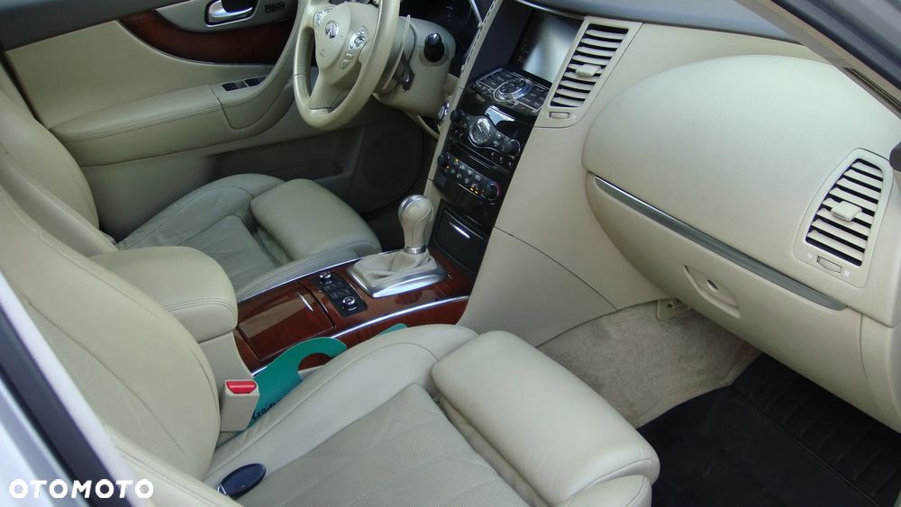 Infiniti FX FX37 S Premium - 17