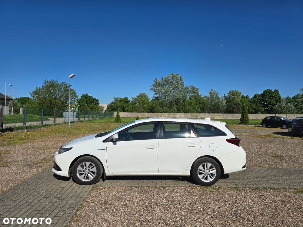 Toyota Auris 1.8 HSD Luna - 10