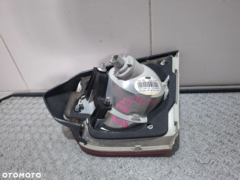 Lampa w klape tył lewy Ford Kuga MK1 2012 rok nr 8V4113A603AD - 3
