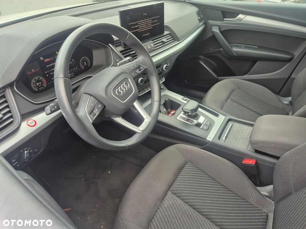 Audi Q5 40 TDI quattro S tronic S line business - 2