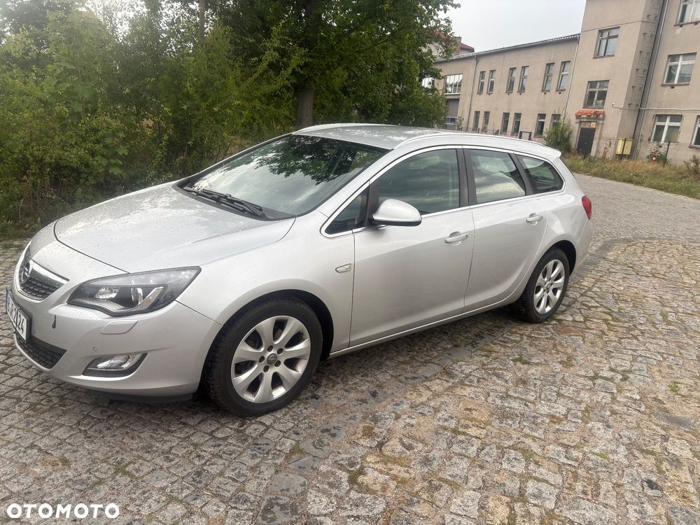 Opel Astra 1.7 CDTI Cosmo - 11