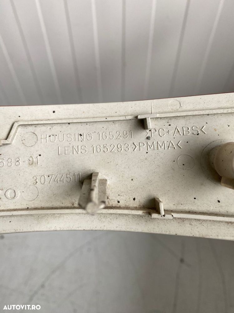 Stop ceata stanga VOLVO XC70 30744511 165239 165291 - 2