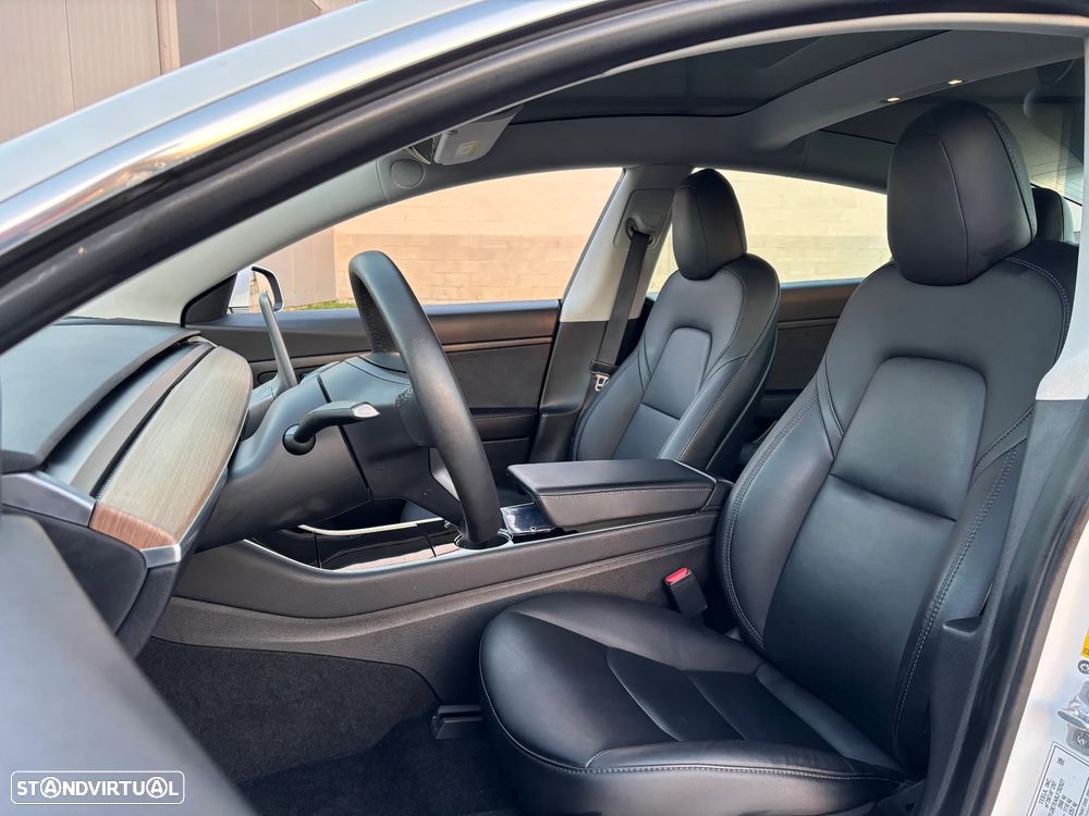 Tesla Model 3 Standard Range Plus RWD - 4
